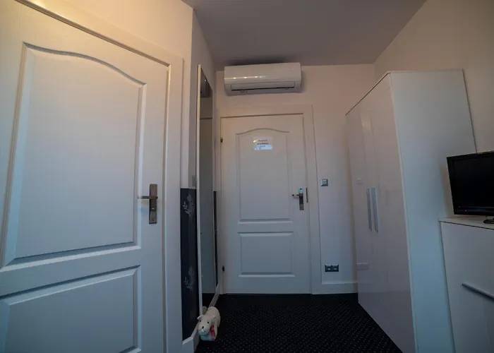 Osrodek Lbn-huta * Huta (Ostrow Wielkopolski)